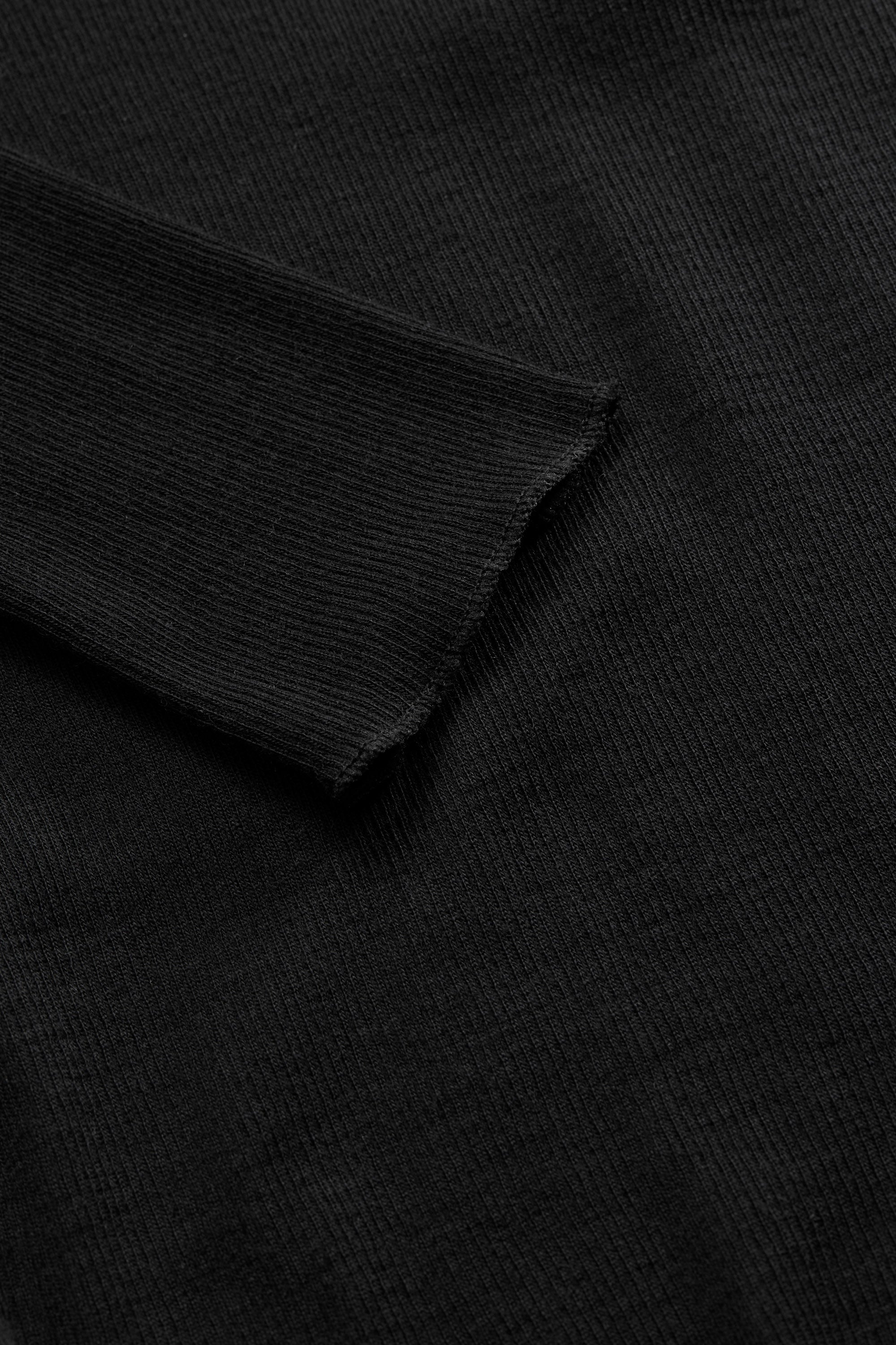 Skall Studio Amy T-neck Turtleneck Black